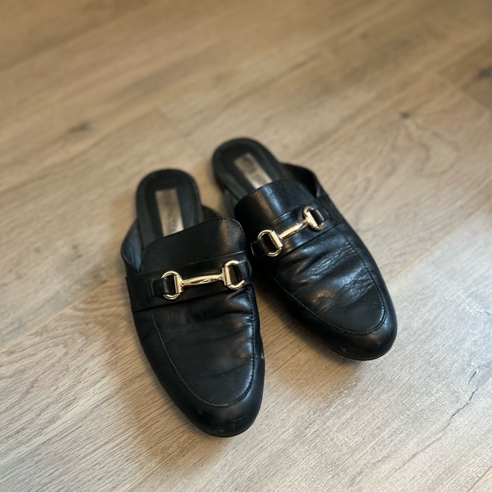 Steve Madden slides